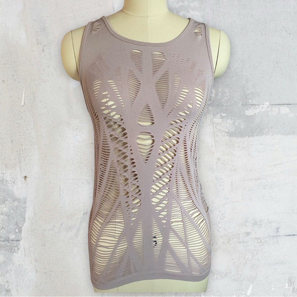 Dusty Lavender Sleeveless Cutout Exercise Top